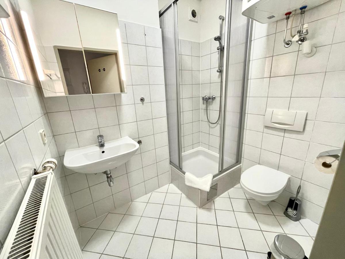 Artapart - Apartment Top 2 Self Check-In Graz Bagian luar foto